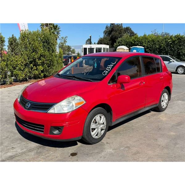 NISS VERSA 2012 O/S T-DON