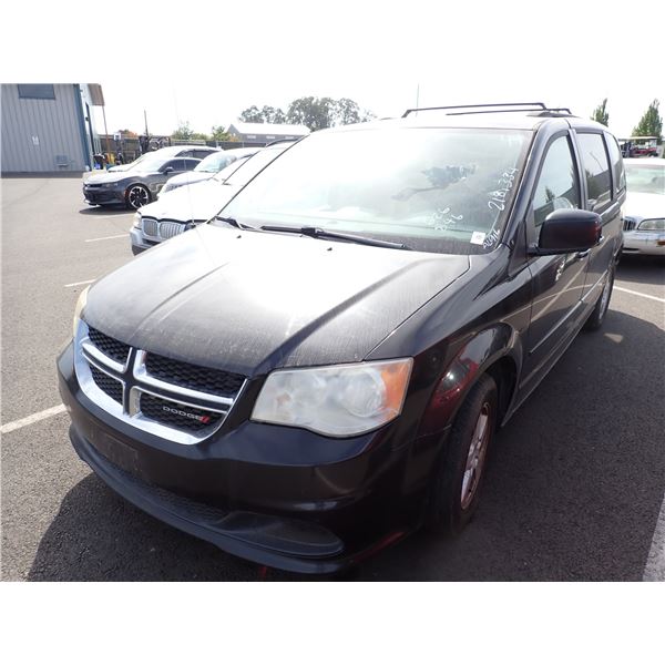 2013 Dodge Grand Caravan RUNS WITH MECHANICAL PROBLEMS