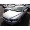 Image 1 : 2004 Volvo V70 RUNS WITH MECHANICAL PROBLEMS