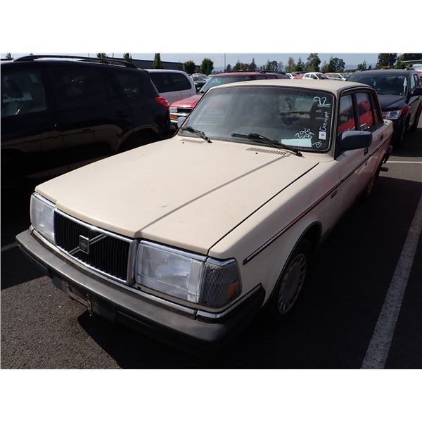 1988 Volvo 244