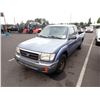 Image 1 : 2000 Toyota Tacoma RUNS WITH MECHANICAL PROBLEMS