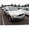 Image 2 : 2004 Volvo XC90 RUNS WITH MECHANICAL PROBLEMS