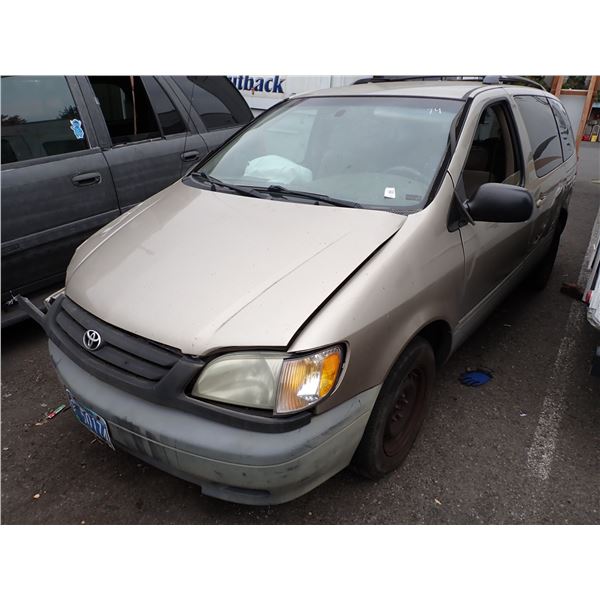 2002 Toyota Sienna