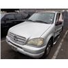 Image 1 : 2001 Mercedes-Benz ML320