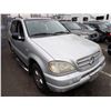 Image 2 : 2001 Mercedes-Benz ML320