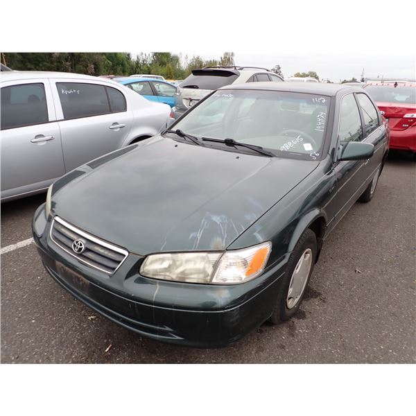 2000 Toyota Camry
