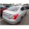 Image 3 : 2012 Nissan Versa