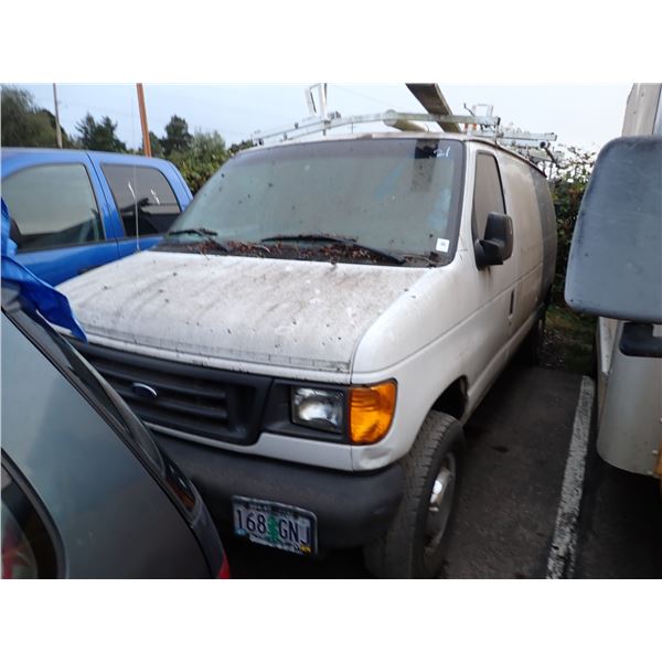 2004 Ford E-250