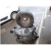 Image 3 : SNOW TIRES