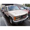 Image 2 : 1993 GMC Suburban