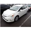 Image 1 : 2014 Toyota Prius v