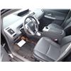 Image 5 : 2012 Toyota Prius v