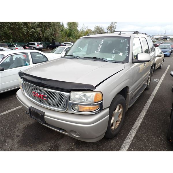 2004 GMC Yukon Denali