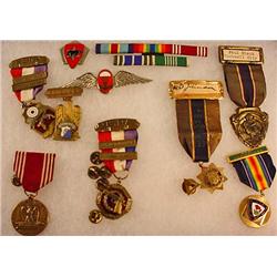 LOT OF VINTAGE MEDALS AND BADGES - INCL. MILITARY