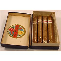 VINTAGE LA MUNA INVINCIBLES CIGAR BOX W/ 4 CIGARS
