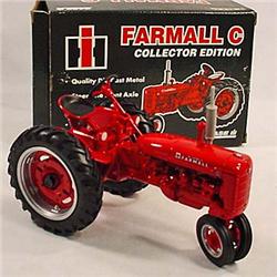ERTL CASE INTL. HARVESTER FARMALL C TRACTOR IN ORI