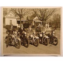 GREAT VINTAGE RIDERS ON MOTORCYCLES 10X8 PHOYO - M