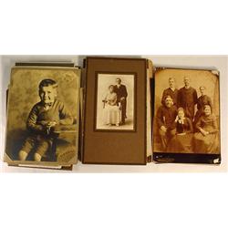 LARGE LOT OF VINTAGE PHOTOS - INCL. MOUNTED PHOTOS
