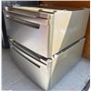Image 6 : Maytag Bravos XL Electric Dryer with Two Storage Pedestals