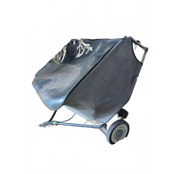Push Lawn Sweeper with Mesh Hopper and Plastic Wheels