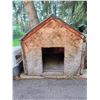 Image 6 : Large Wood Dog House With Shingle Roof and Plastic Pet Carrier