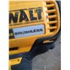 Image 9 : DEWALT 20V MAX Brushless Drill Kit With Accessories and Storage