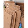 Image 4 : Flattened Cardboard Moving Boxes and Movers Wrap