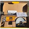 Image 3 : DEWALT DW840 Heavy Duty 7" Medium Angle Grinder