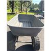 Image 5 : Rubbermaid Grey Plastic Utility Wagon with Steel Handle and Pneumatic Tires