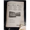 Image 4 : Mercedes-Benz Floor Mat, Philips Portable DVD Player, Car Care Lot