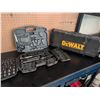 Image 2 : DeWalt Reciprocating Saw With Manual, Multiple Blades and Jobmate Tool Kit