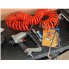 Image 2 : Porter-Cable FN250B 16-Gauge Finish Nailer with Air Accessory Kit and Hose