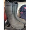 Image 6 : Workwear: Onguard Protective Steel Toe Boots, Unmarked Rubber Boots, and Nomad Pro Hi-Vis Coveralls