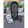 Image 2 : 4 Table and Floor Fans Including Honeywell and AirWorks