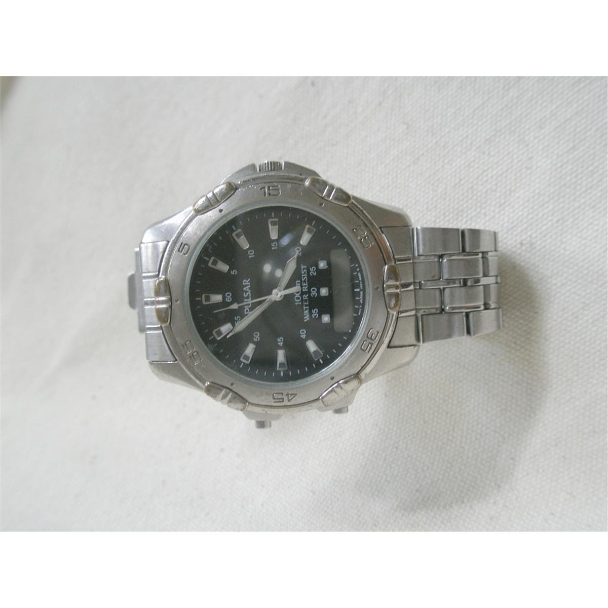 water resistant 100m