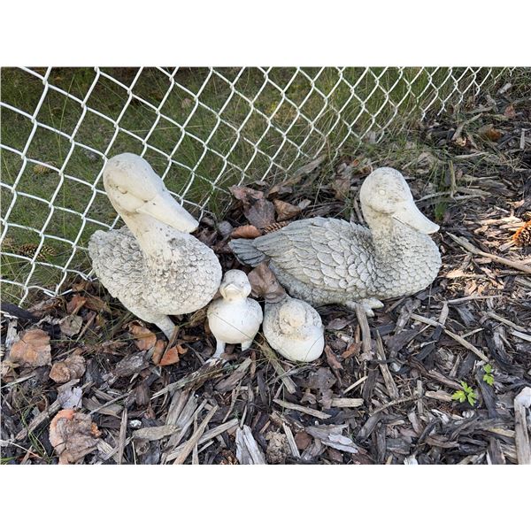 Concrete Duck Family Lawn Ornaments Set of Four