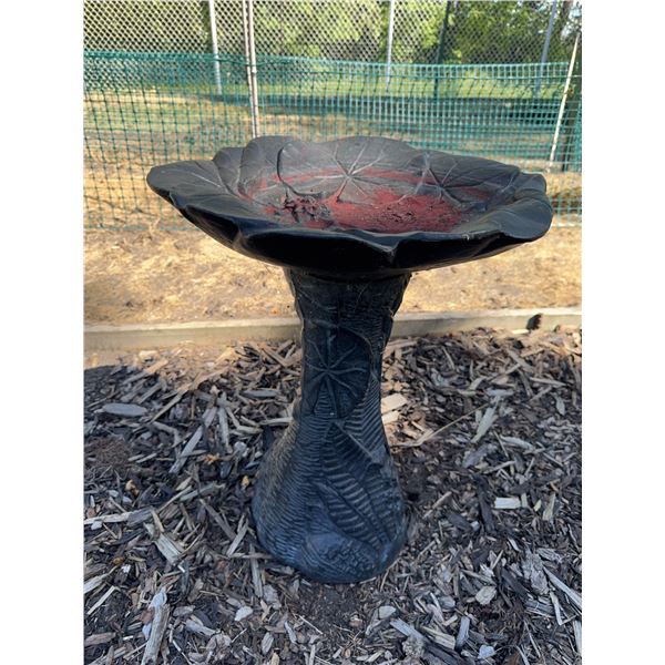 Black Resin Leaf-Patterned Bird Bath, 20 Inch Diameter