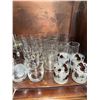 Image 1 : Clear and Decorative Drinking Glassware Collection
