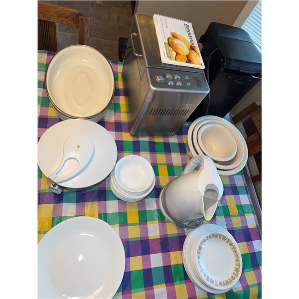 Breadman Bread Maker, Hamilton Beach Coffee Maker, Dish Set and Kitchenware Lot