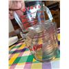 Image 2 : Fire-King Anchor Hocking and Pyrex Glass Measuring Cups Set
