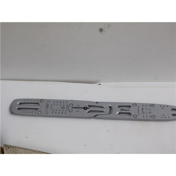LOT DE 16 TYROLIA PLAQUE CARVE ASSORTIS