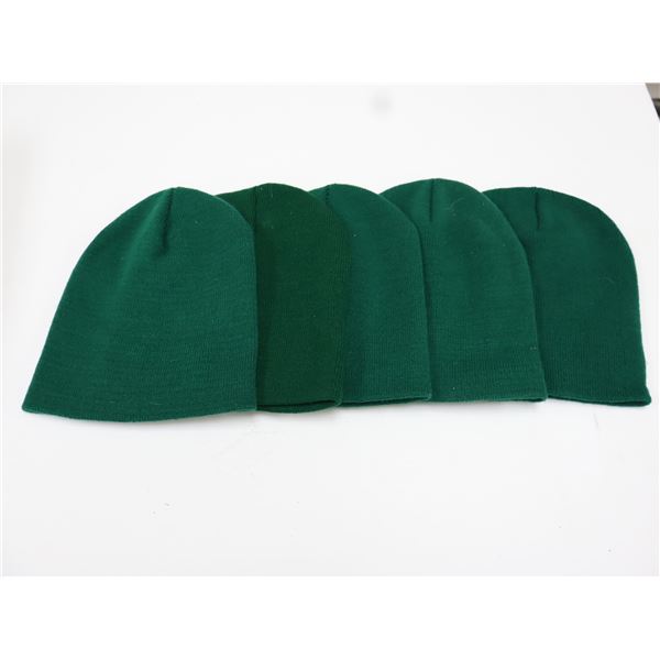 LOT DE 5 VERT TUQUES ASSORTIS