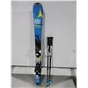 Image 1 : *USAGÉ* ATOMIC SKIS ALPINS 43" AVEC FIXATIONS ET BÂTONS