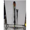 Image 1 : *USAGÉ* ATOMIC SUPERCORSS XS SKIS ALPINS 65" AVEC FIXATIONS ET BÂTONS