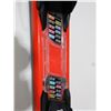 Image 4 : *USAGÉ* NORDICA SKIS ALPINS 63" AVEC FIXATIONS ET BÂTONS