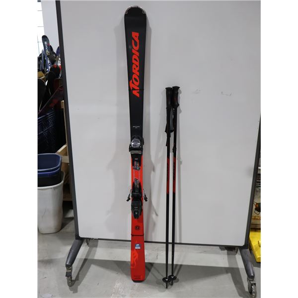 *USAGÉ* NORDICA SKIS ALPINS 65" AVEC FIXATIONS ET BÂTONS