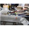 Image 2 : LOT DE 10 *USAGÉ* SKIS ALPINS AVEC FIXATIONS ASSORTIS