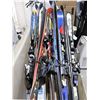 Image 1 : LOT DE 10 *USAGÉ* SKIS ALPINS AVEC FIXATIONS ASSORTIS