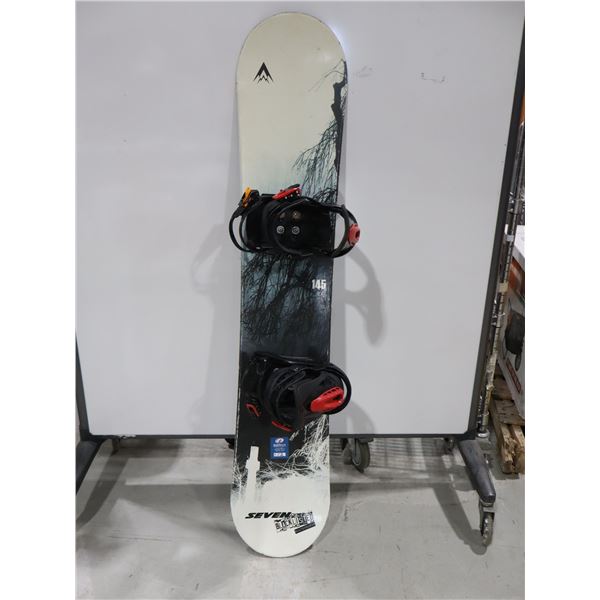 *USAGÉ* SEVEN PEAKS 56" PLANCHE À NEIGE