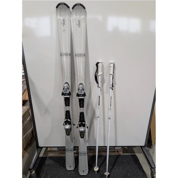 *USAGÉ* ELAN  SKIS ALPINS 63" AVEC FIXATIONS ET BÂTONS